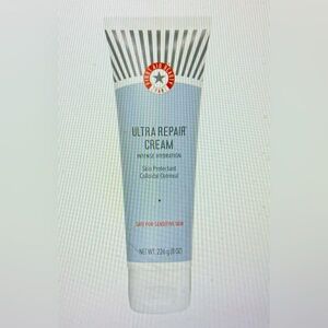 First Aid Beauty Ultra Repair Cream with Red and White Design, NWTs,‎ 8 oz